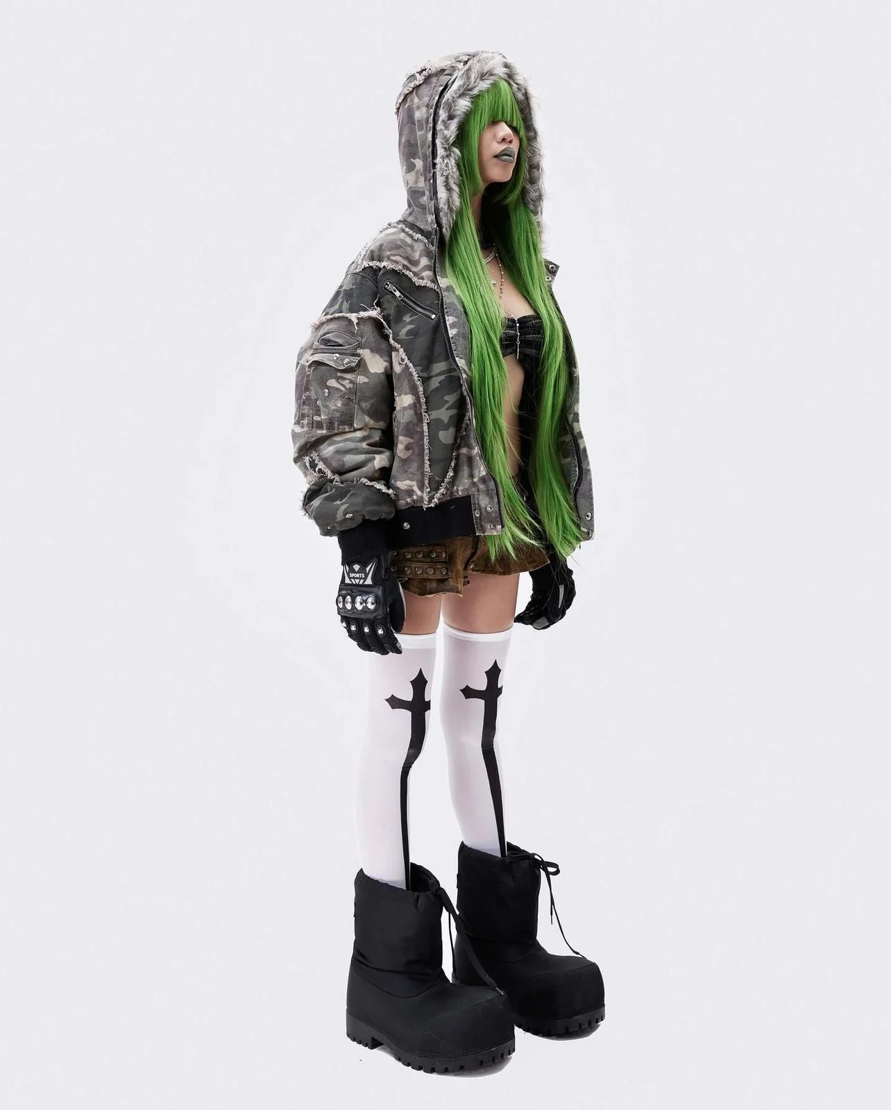 005 CD WAXED CAMO BOMBER JACKET - Image 5