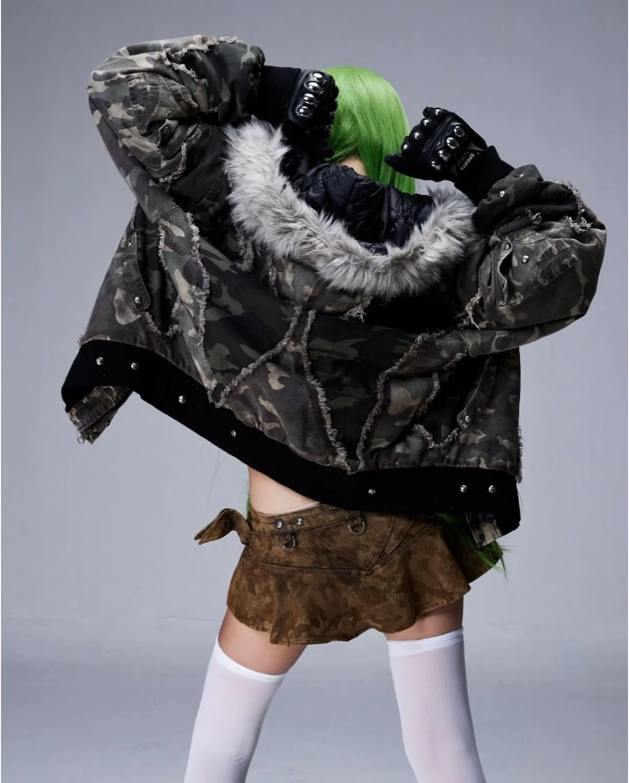 005 CD WAXED CAMO BOMBER JACKET - Image 6