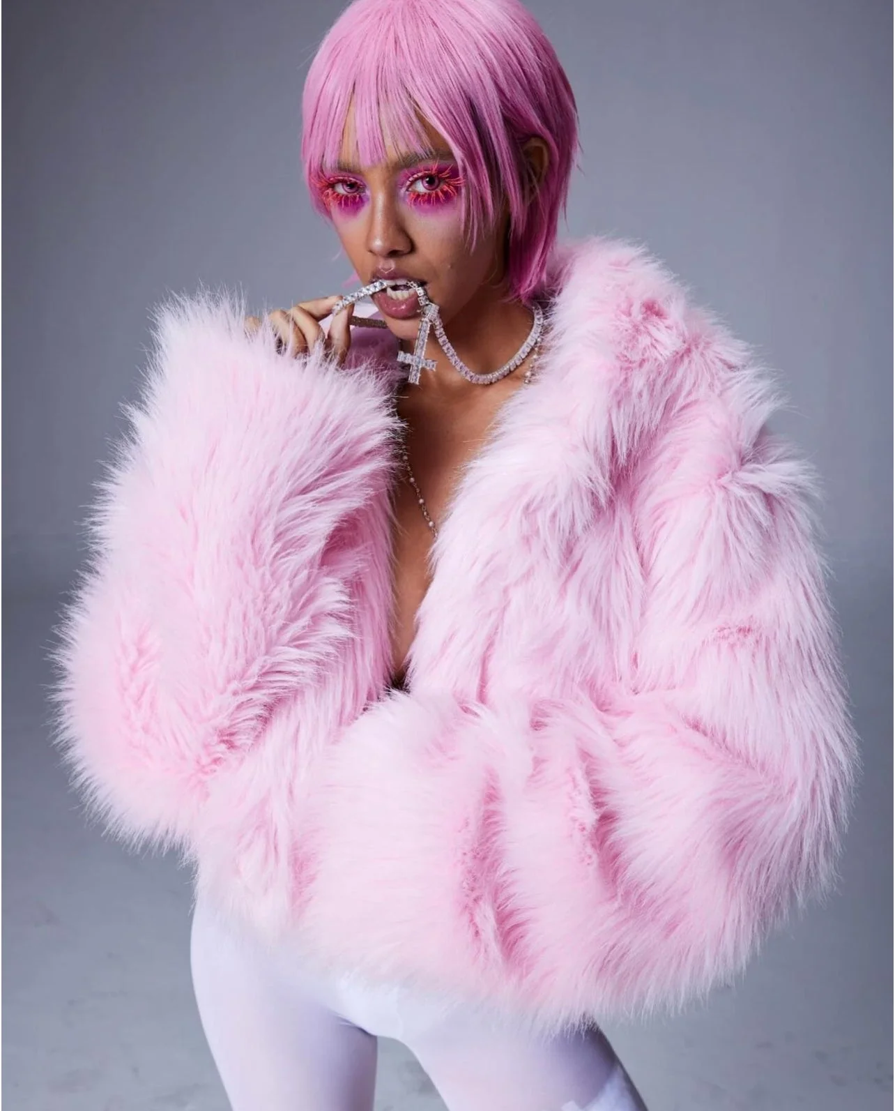 005 CHAOS DREAM FUR CROPPED JACKET - Image 6