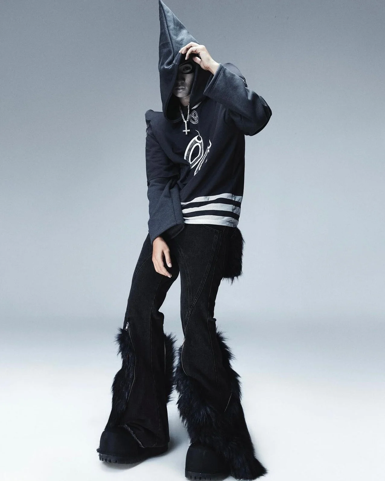 "005 CHAOS DREAM" FUR FLARE JEANS - Image 9