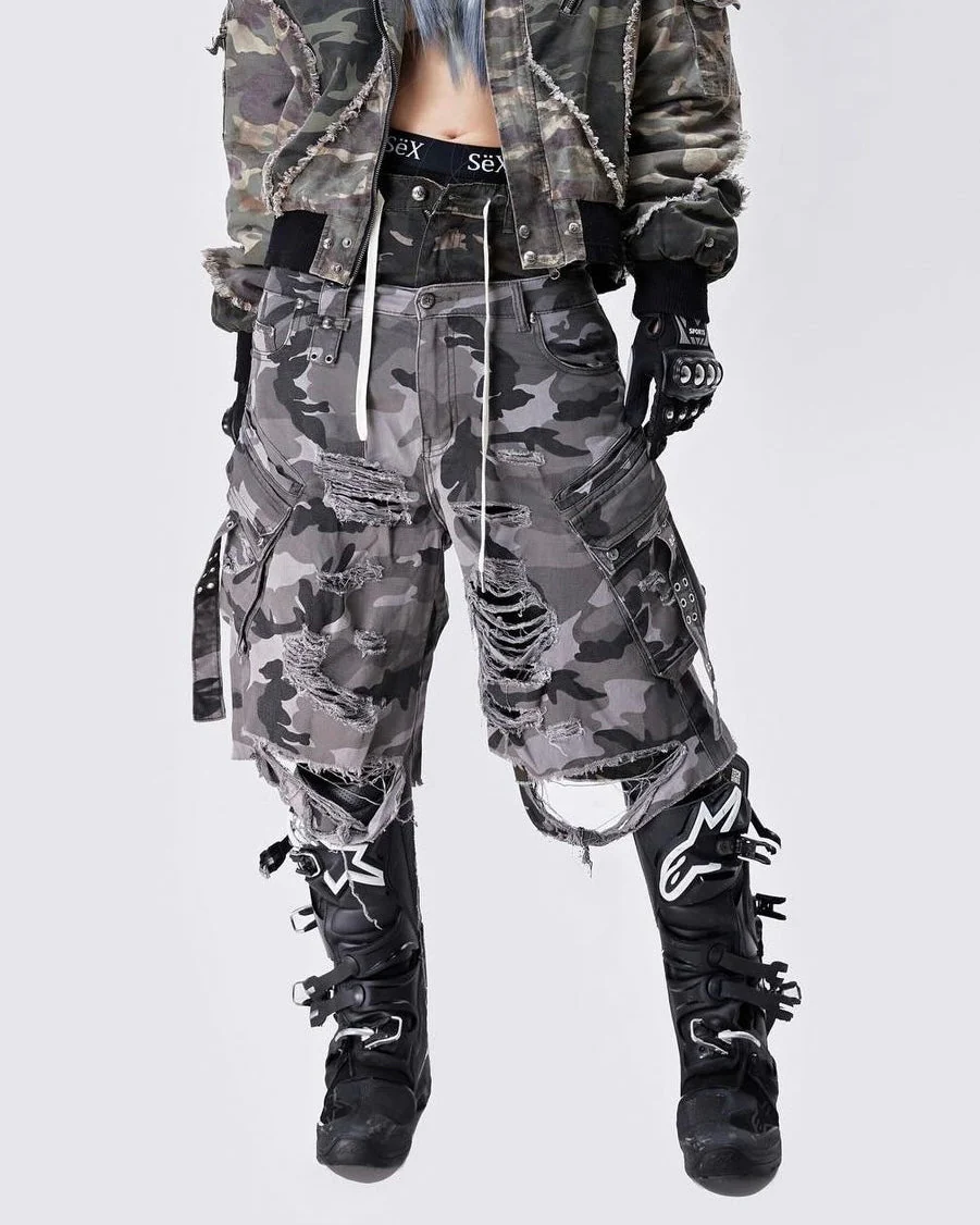 "005 CHAOS DREAM" WAXED CAMO JORTS - Image 6