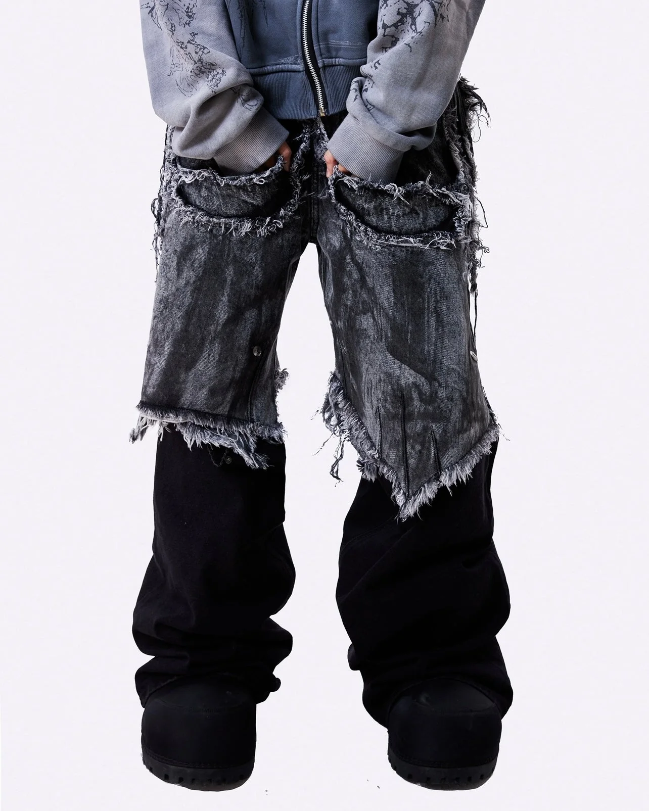 "005 CHAOS DREAM" WAXED GREY LAYER PANTS - Image 5