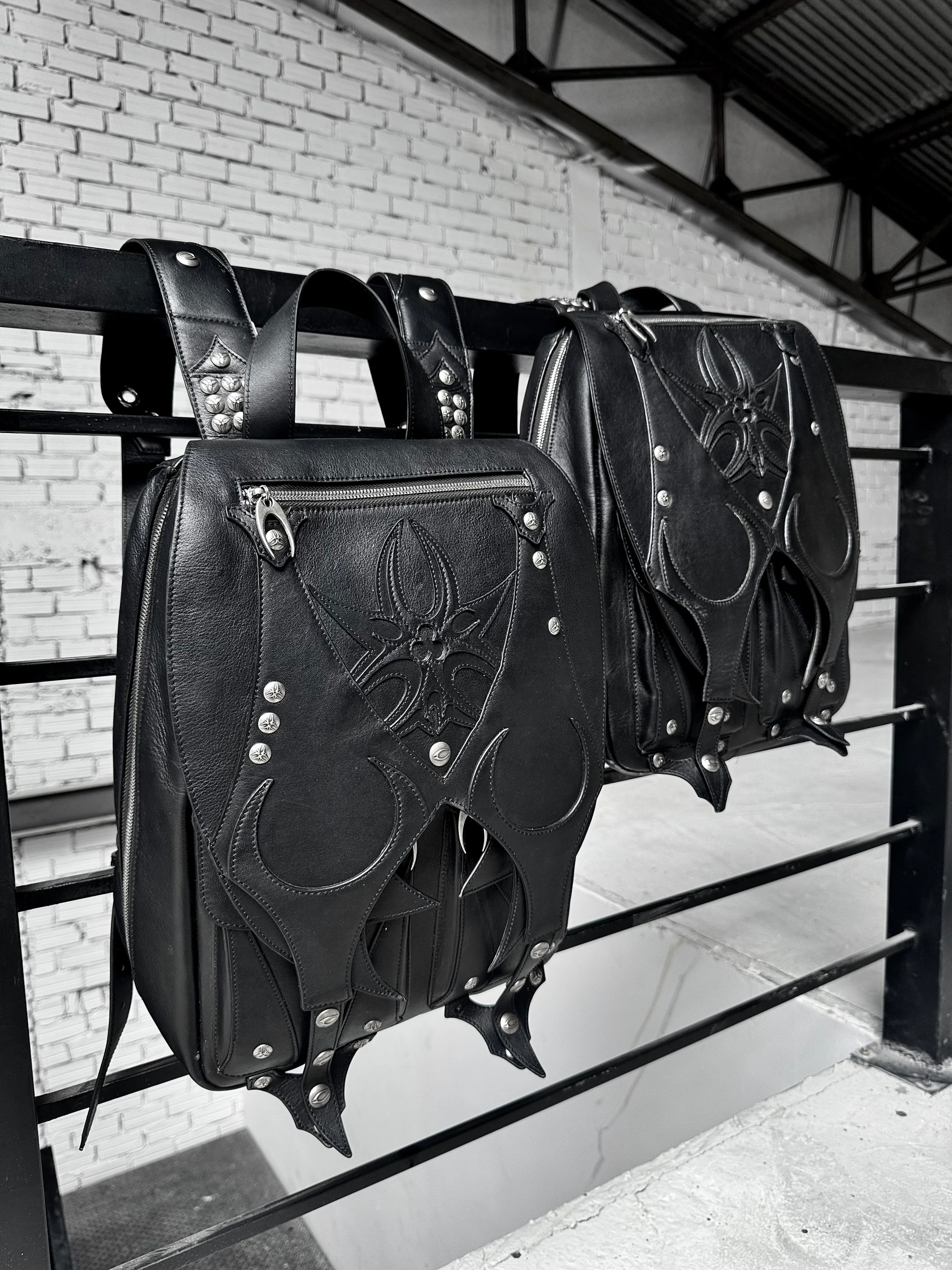 MORE CHAOS REAL LEATHER BACKPACK - Image 4