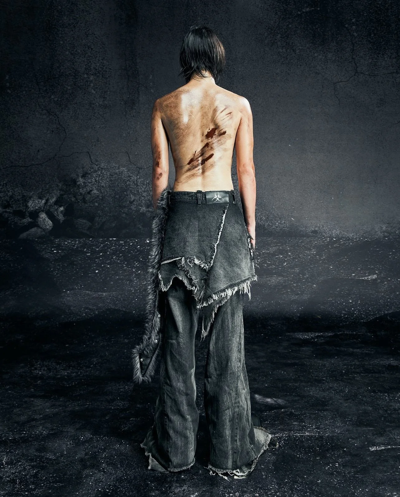 ØSAMA GREY DIRTY SKIRT PANTS - Image 5