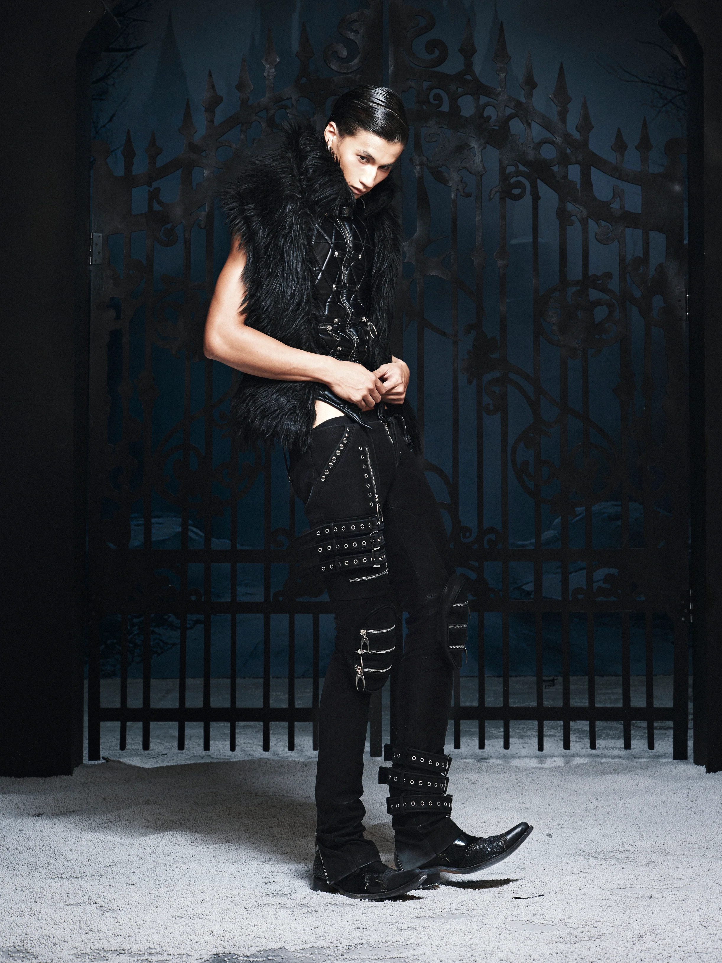 SL Black Covenant Fur Leather Vest - Image 8