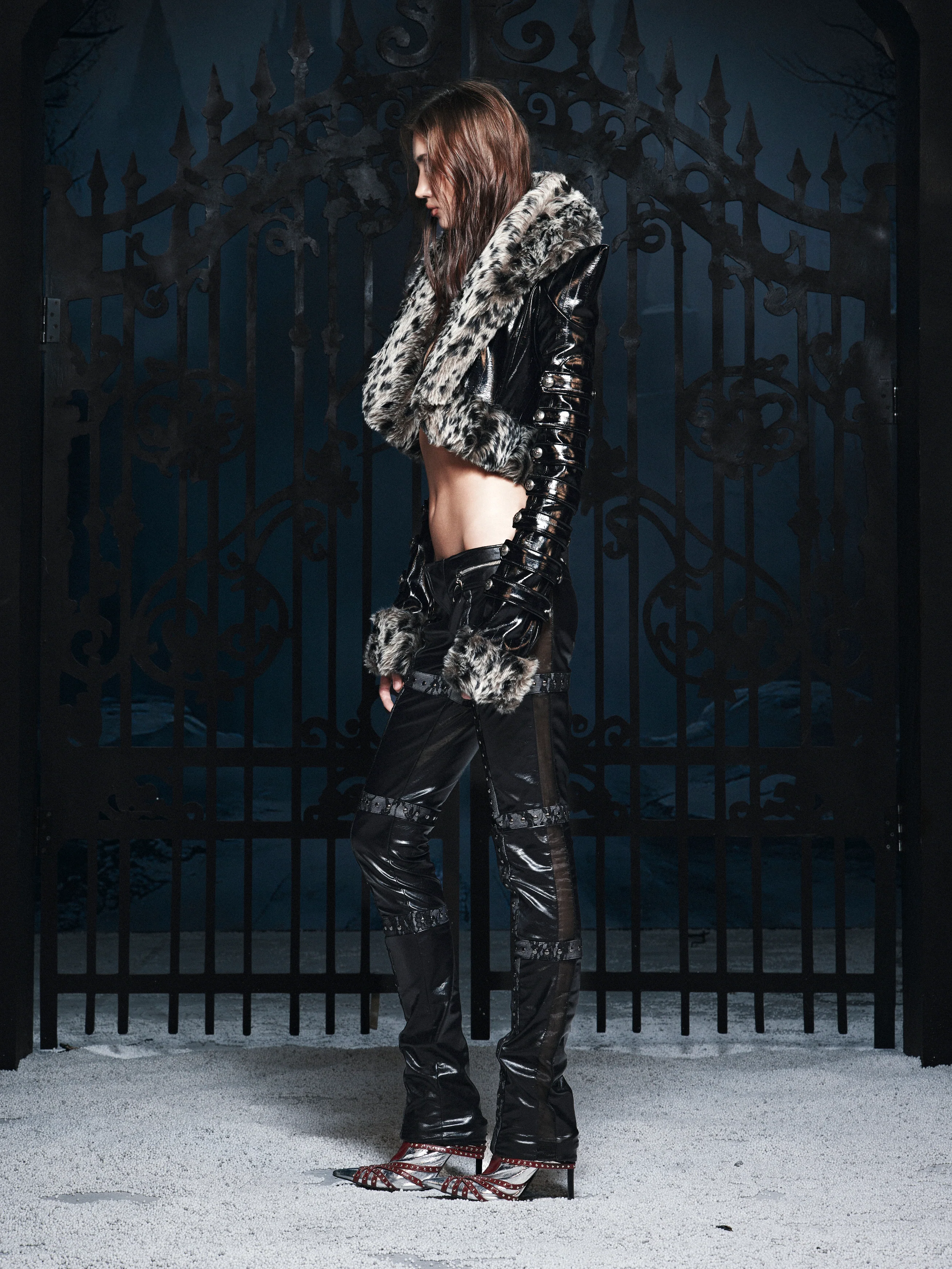 SILENT ARCHON FUR JACKET - Image 4